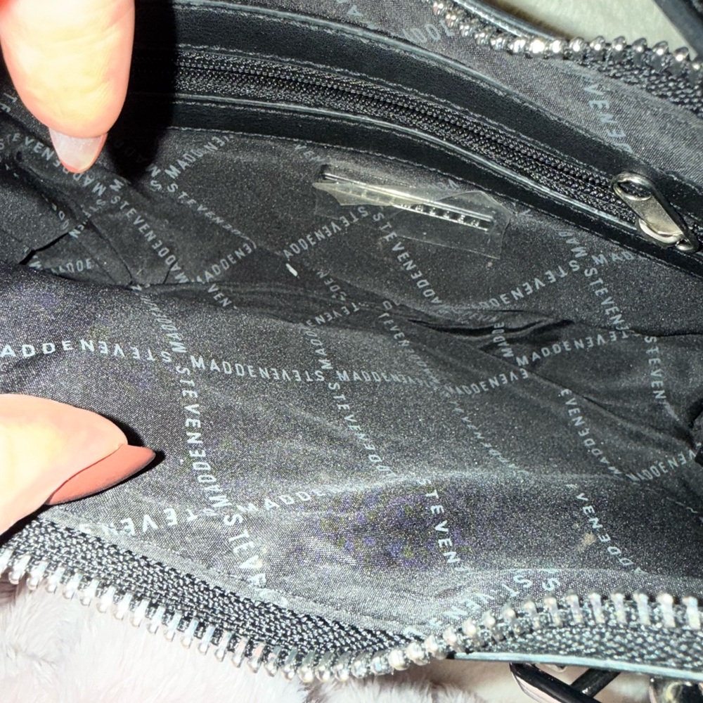 Steve Madden Black and Silver Purse - Picture 4 of 4